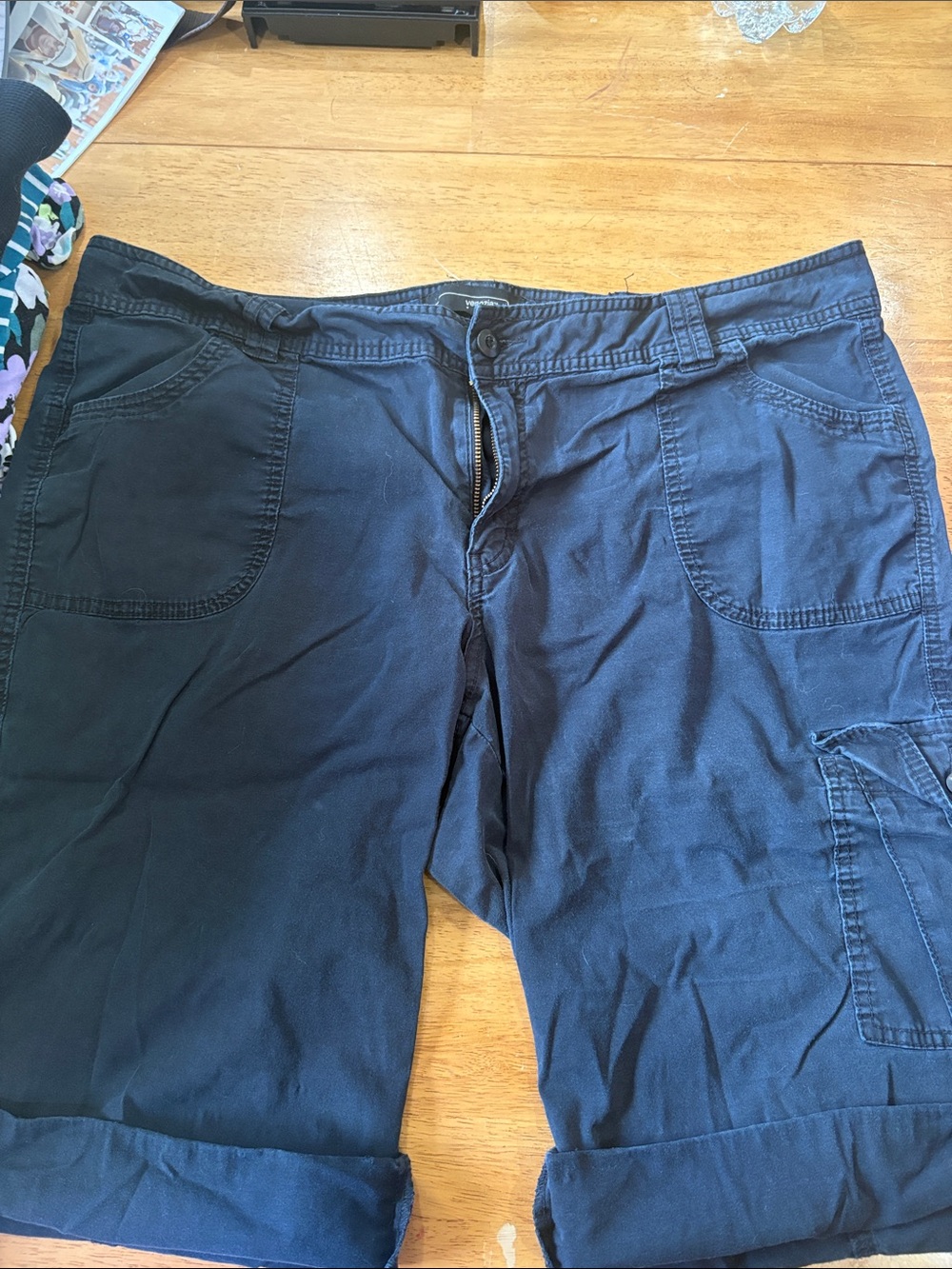Venezia Black Women's Bermuda Shorts